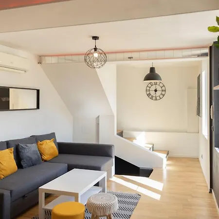 Magnifique Triplex Avec Sauna Plein Centre Lägenhet