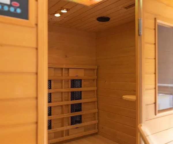 Magnifique Triplex Avec Sauna Plein Centre Apartment