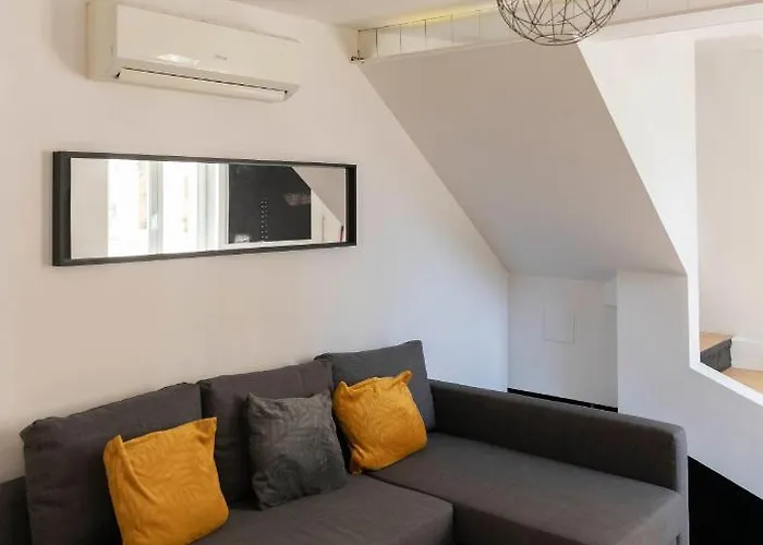 Magnifique Triplex Avec Sauna Plein Centre